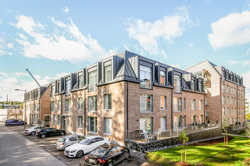 Reviisorinkatu 6 asumisoikeuskohde Espoossa palkittiin Hurraa-tunnustuspalkinnolla