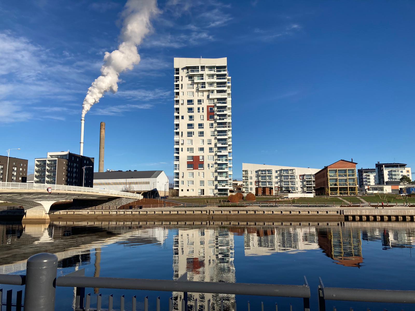 Oulun Toppilansalmessa sijaitsee mm. TA-Yhtiöiden vuokra-asuntoja osoitteessa Satamatie 37.