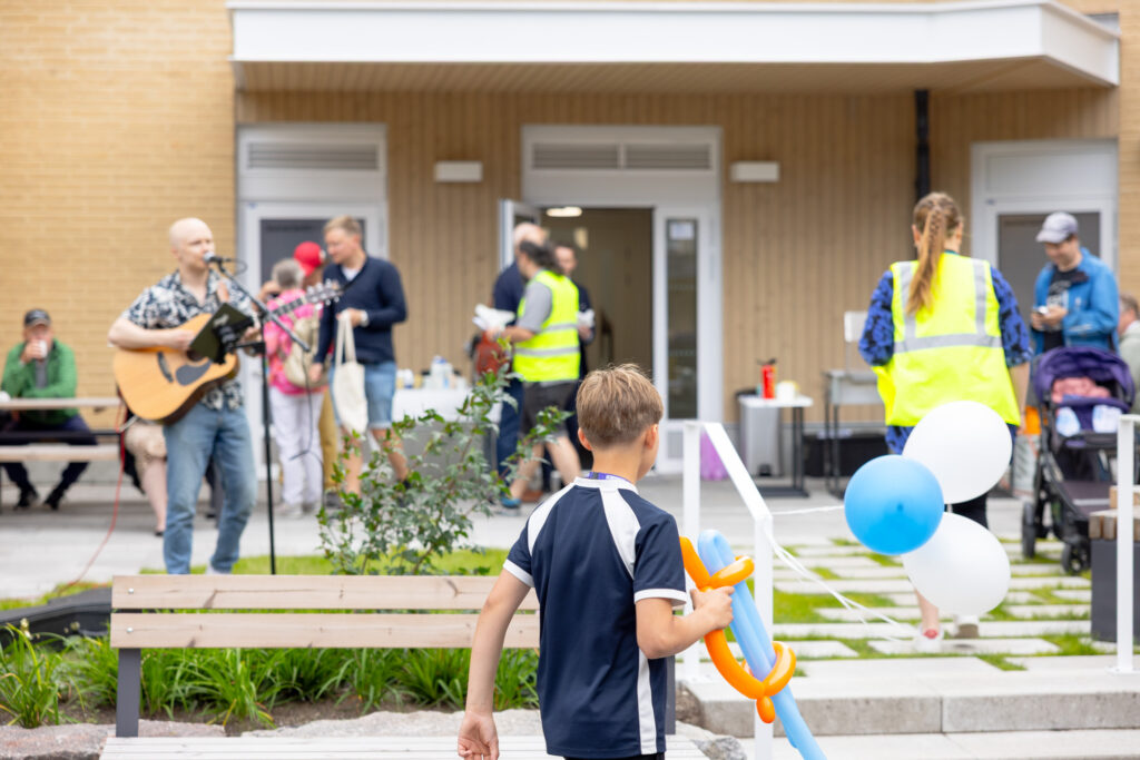 Sepänkallio-ilta järjestettiin uudiskohteemme Gerkinkartano 2:n sisäpihalla.
