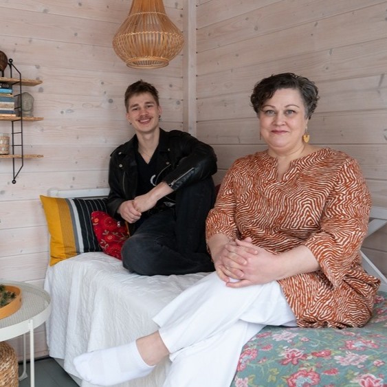 Asunto Keravalla tuntui heti oikealta: Taina on tehnyt ASO-kodistaan kauniin ja oman näköisen